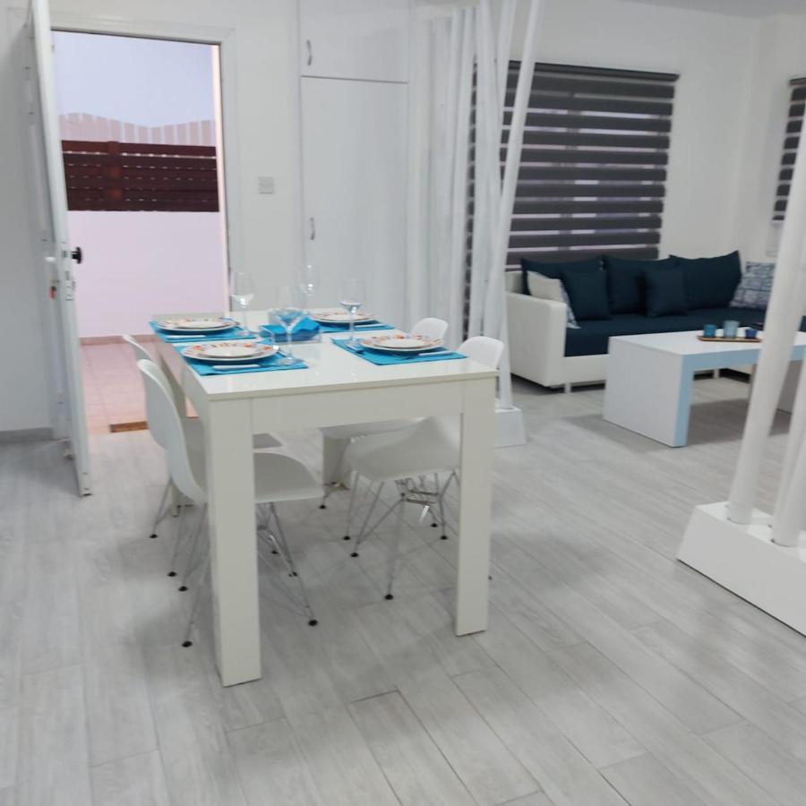 Stylish Villa Paralimni Eksteriør billede