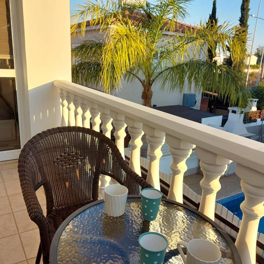 Stylish Villa Paralimni Eksteriør billede