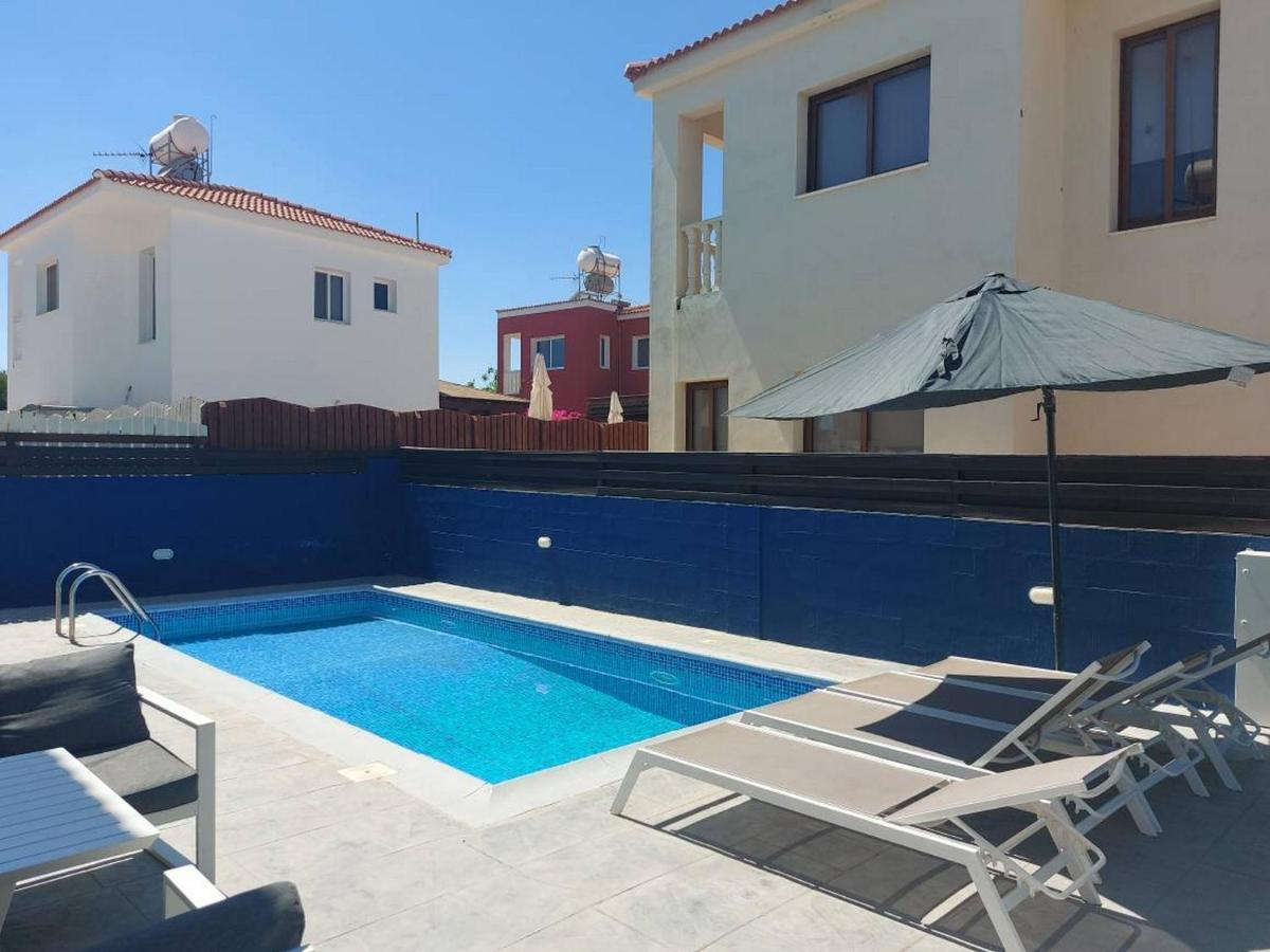 Stylish Villa Paralimni Eksteriør billede